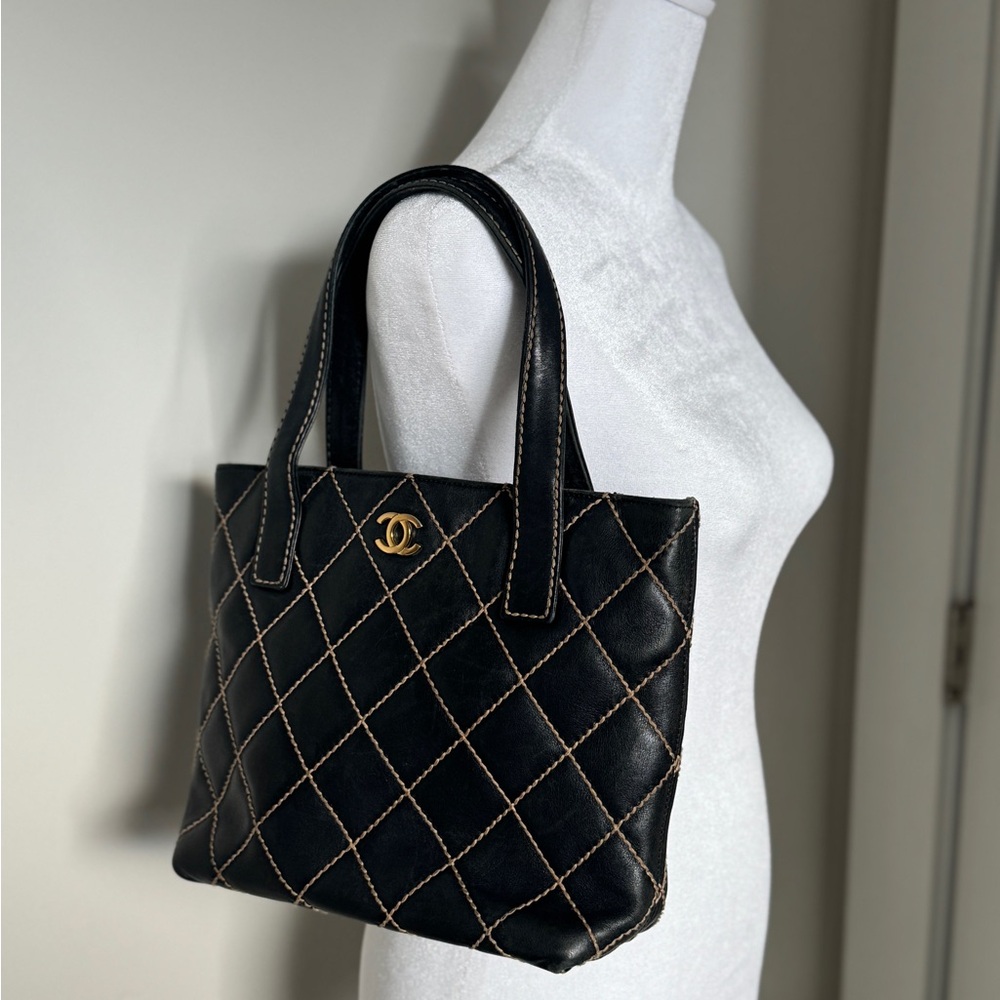 (Auth) Vintage Chanel Calfskin Wild Stitch Leather Bag